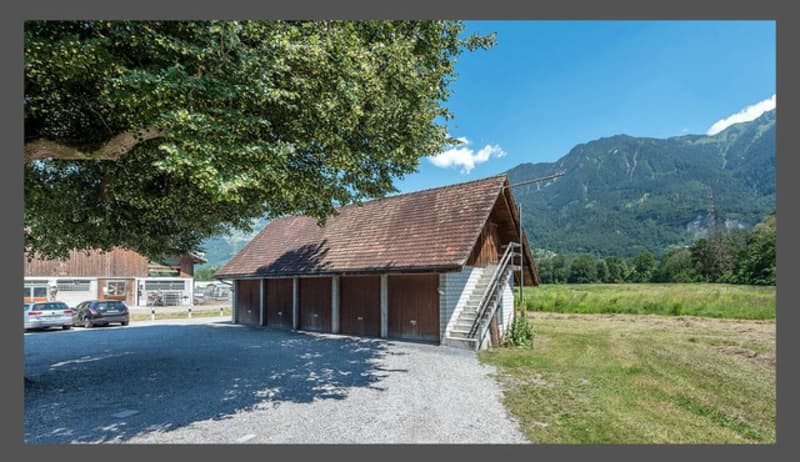 Propriété bien entretenue avec un rendement élevé (10,7%) et vue sur les montagnes (13)