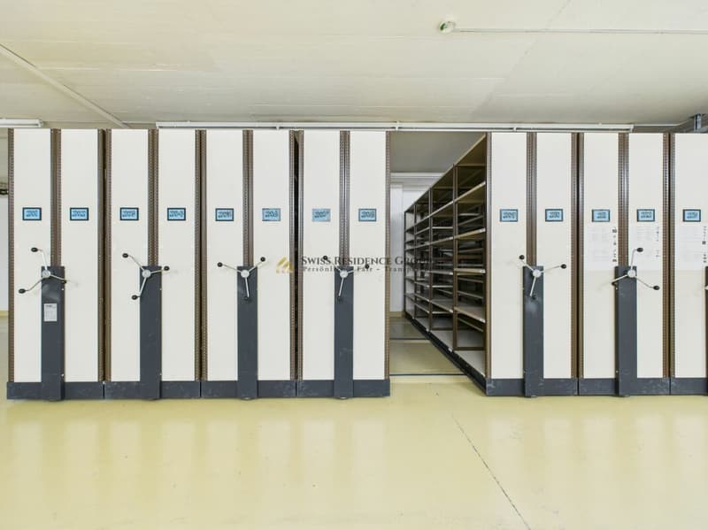 Ampio spazio di stoccaggio in una posizione centrale a Winterthur (9)