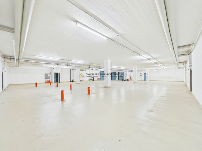 Ampio spazio di stoccaggio in una posizione centrale a Winterthur (4)