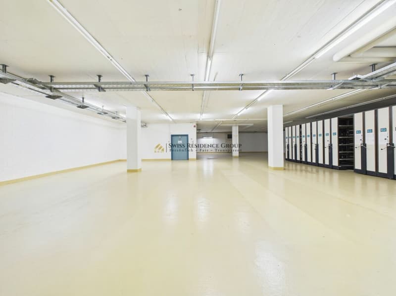 Ampio spazio di stoccaggio in una posizione centrale a Winterthur (7)