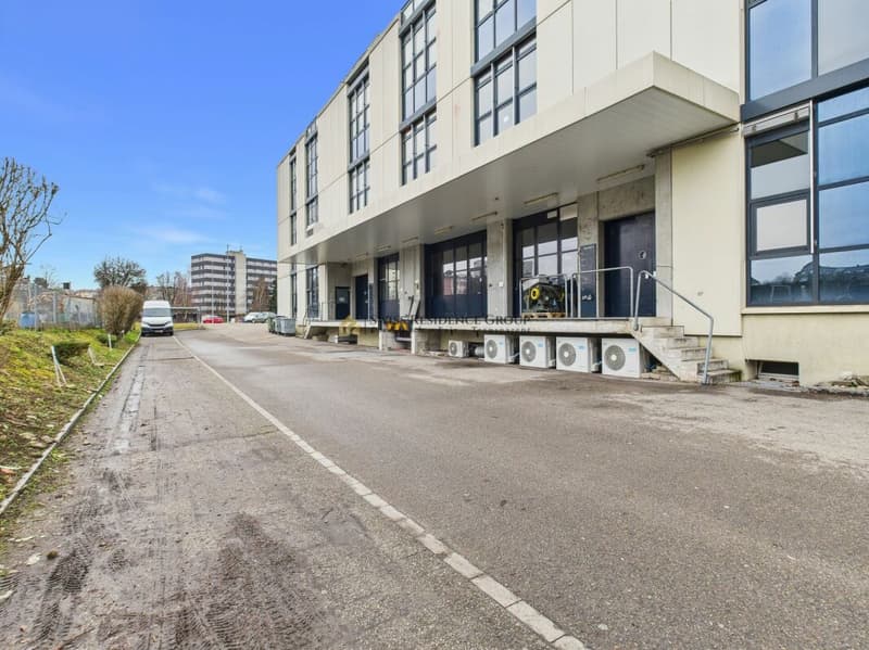 Ampio spazio di stoccaggio in una posizione centrale a Winterthur (18)