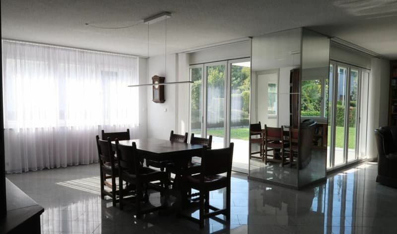 Exclusively detached with plenty of living space + double garage! (5)