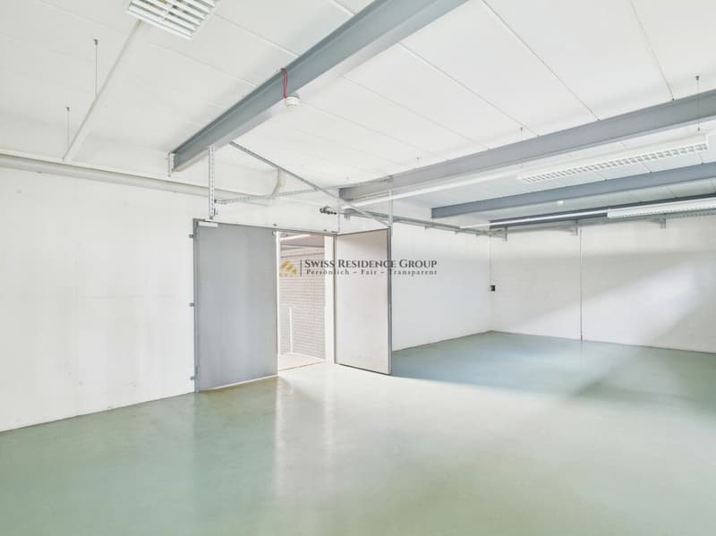 Border-near investment: 5.1% yield object / office and industrial complex in strategic top location! (32)