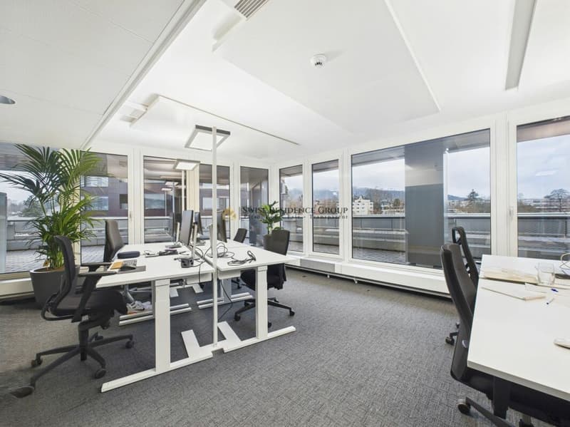 Ufficio attrezzato in posizione centrale con concetto di coworking ben pensato (7)