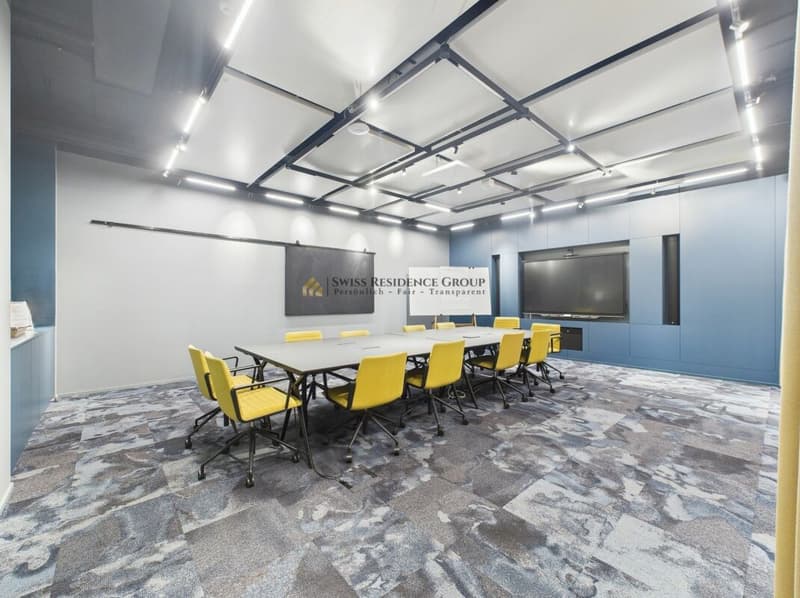 Ufficio attrezzato in posizione centrale con concetto di coworking ben pensato (16)