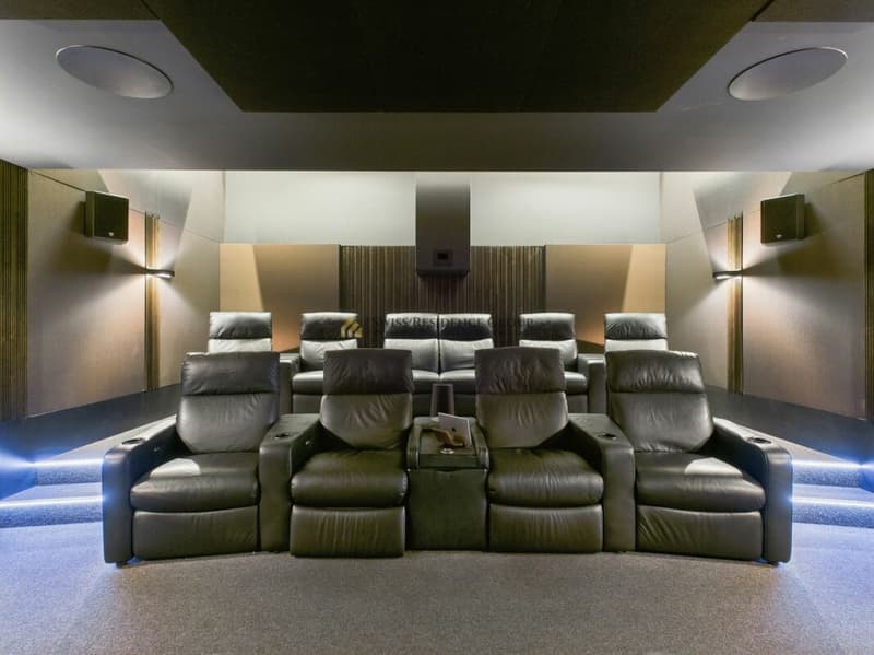 Historical character and luxurious design (8)