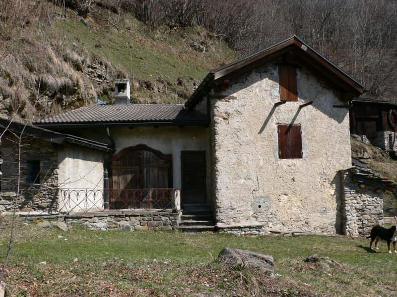 Maison romantique de 3 pièces à Rossura en tant que résidence de vacances (13)