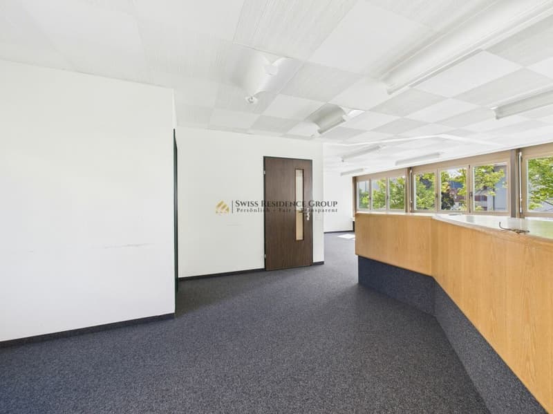 Bureau représentatif au cœur de Bülach (7)