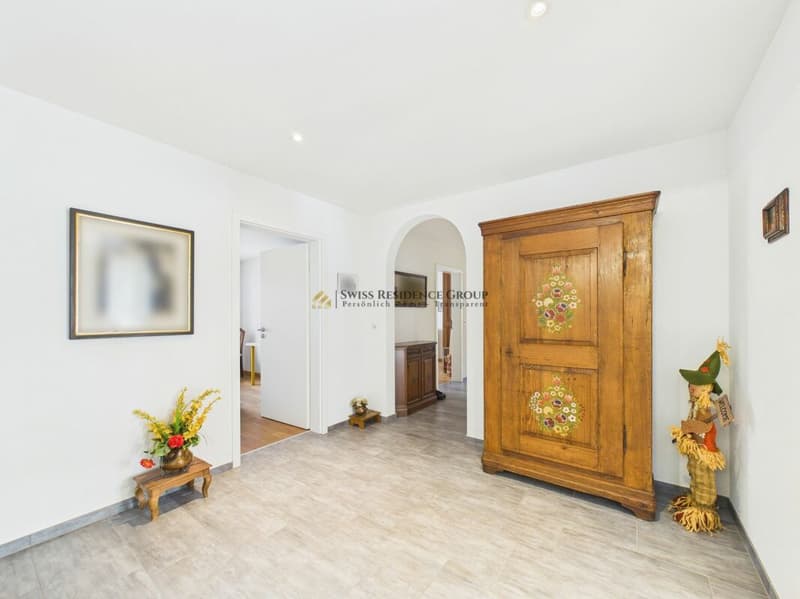 Exklusive 5,5-Zimmer-Wohnung mit Premium-Ausstattung und attraktivem Steuerfuss (72 %) (4)