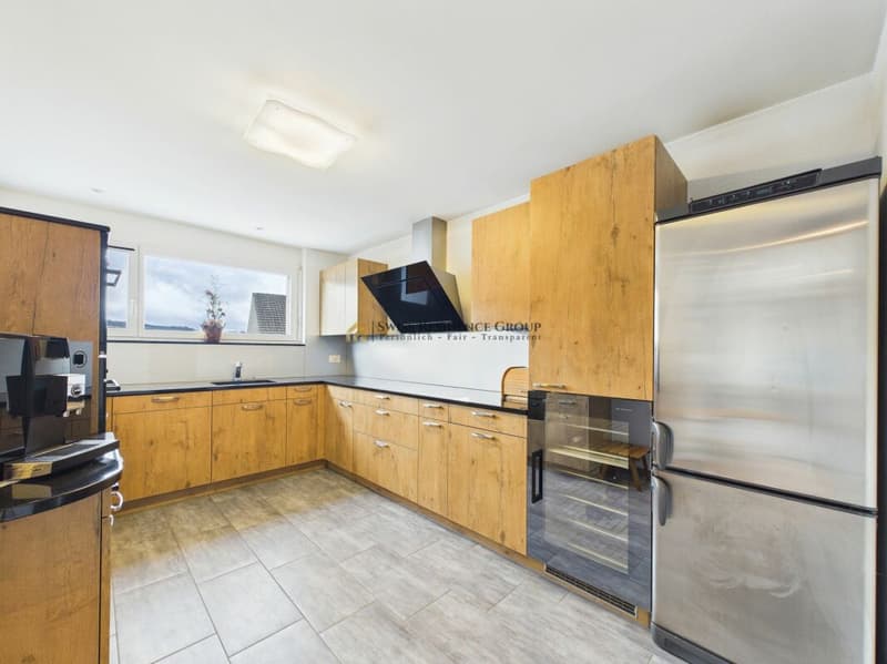 Exklusive 5,5-Zimmer-Wohnung mit Premium-Ausstattung und attraktivem Steuerfuss (72 %) (7)