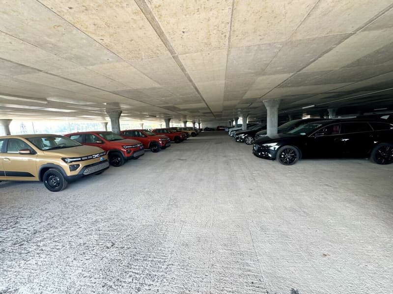 Many areas, many possibilities - your new location is waiting! (7)