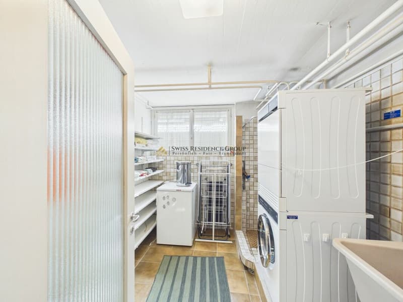 Grosszügiges 6-Zimmer-Einfamilienhaus mit Gartenidylle und Garage (11)