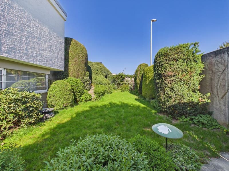 Grosszügiges 6-Zimmer-Einfamilienhaus mit Gartenidylle und Garage (3)