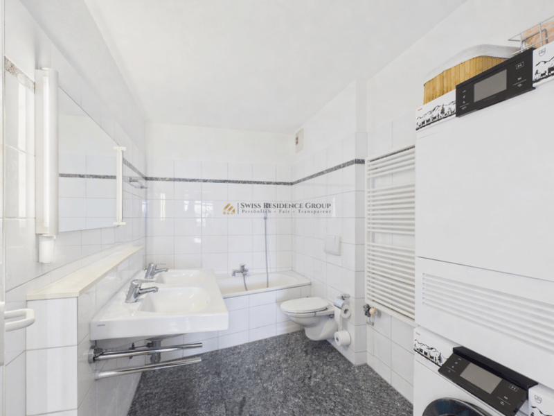 RESERVIERT: Helle Familienwohnung mit Terrasse, Lift und Seesicht (12)