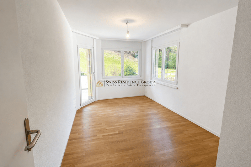 Vivere in un ambiente idilliaco nel verde con ottimo collegamento a Zurigo - 4,5 locali (4)