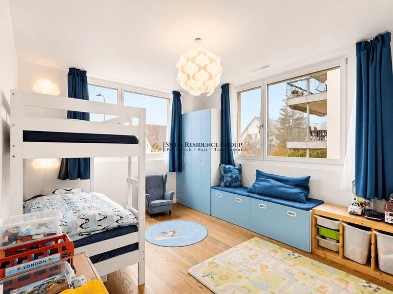 Modern property with views of the lake and mountains (14)