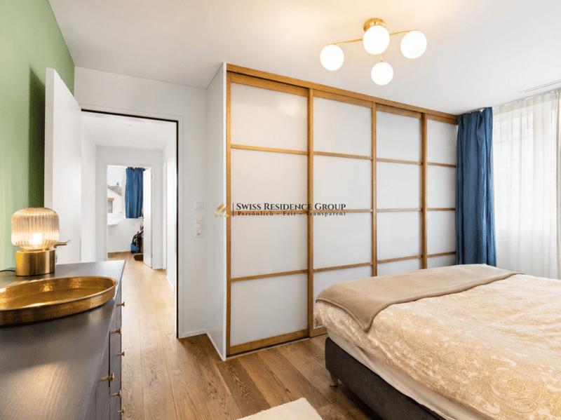 Modern property with views of the lake and mountains (10)