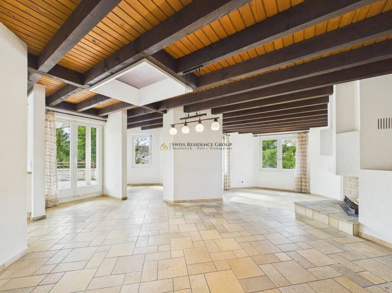 Single-family house with large plot and adjacent agricultural parcel (4)