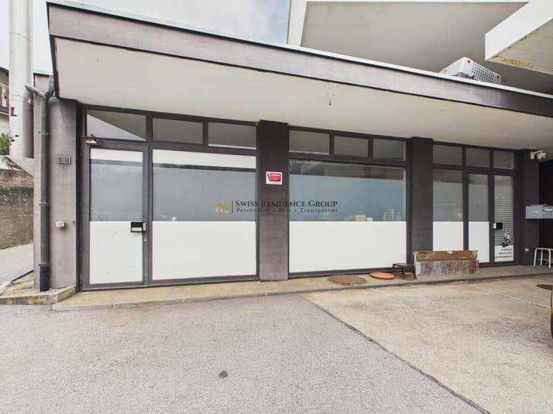 Maison avec de grands espaces et dépôt louable - excellente opportunité à Arzo (15)