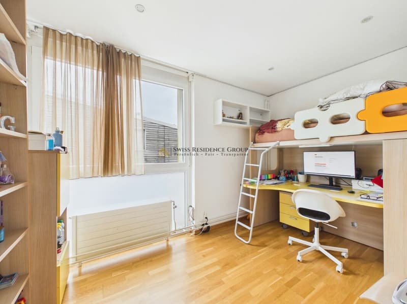 Maison avec de grands espaces et dépôt louable - excellente opportunité à Arzo (10)