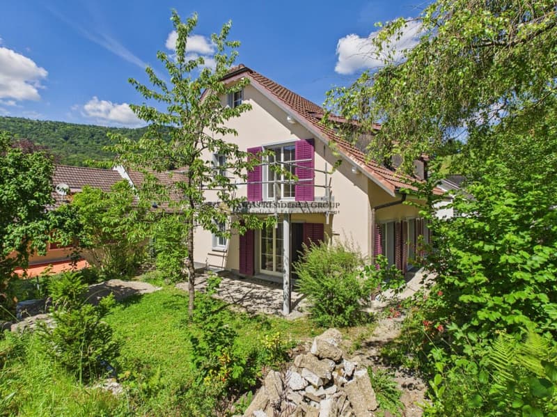 Spacious 5.5-room single-family house with dream garden in Wettingen (1)