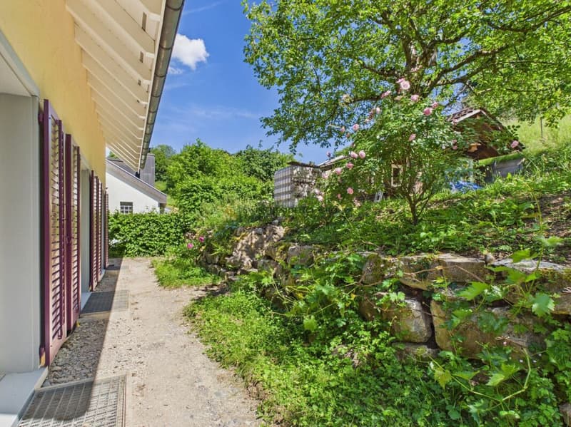 Spacious 5.5-room single-family house with dream garden in Wettingen (14)