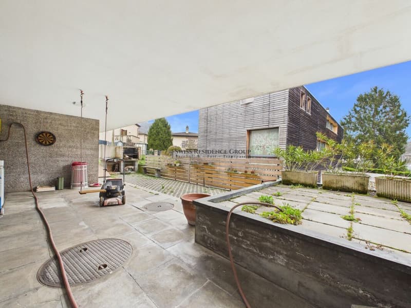 House with large spaces and rentable storage - great opportunity in Arzo (4)