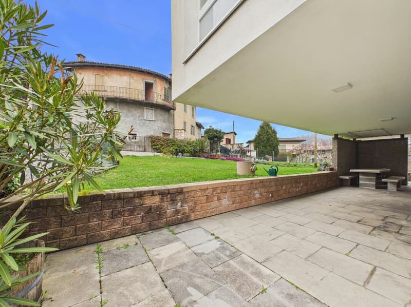 House with large spaces and rentable storage - great opportunity in Arzo (3)