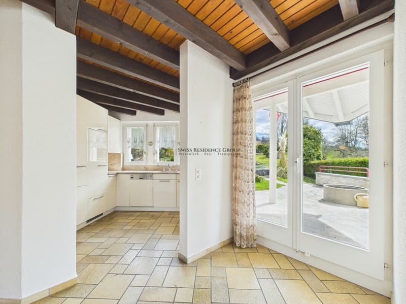 Single-family house with large plot & adjacent agricultural parcel (7)