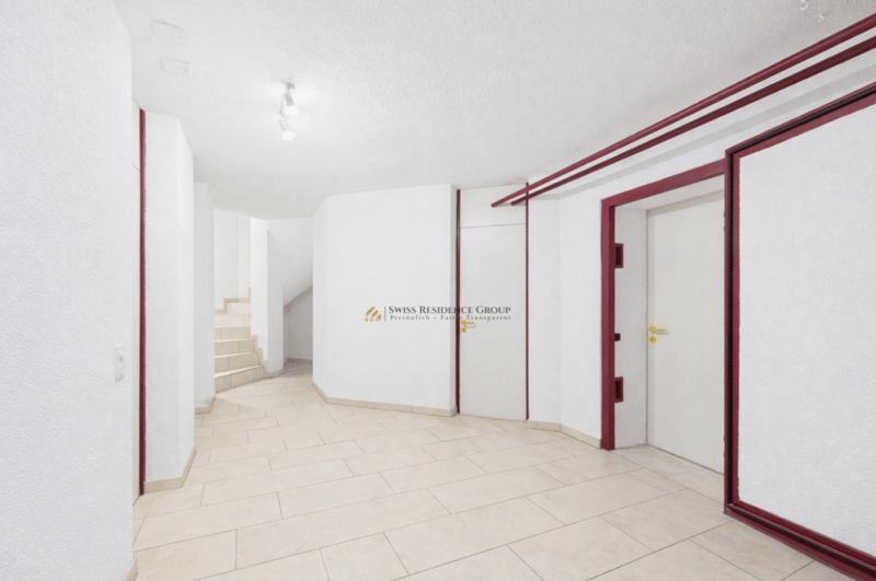 Single-family house with large plot & adjacent agricultural parcel (18)