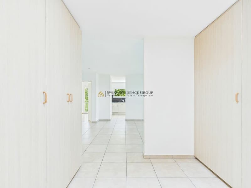 Bonheur urbain avec vue lointaine et extras exclusifs (2)