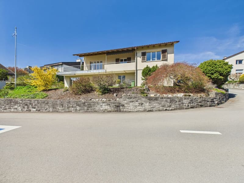Appartement de terrasse exclusif de 5,5 pièces avec vue sur le lac et les montagnes à Küssnacht (1)