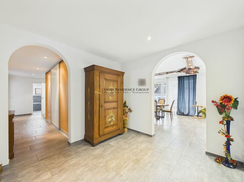 Luxury meets quality of life - Exclusive 5.5-room apartment with attractive tax rate (1)