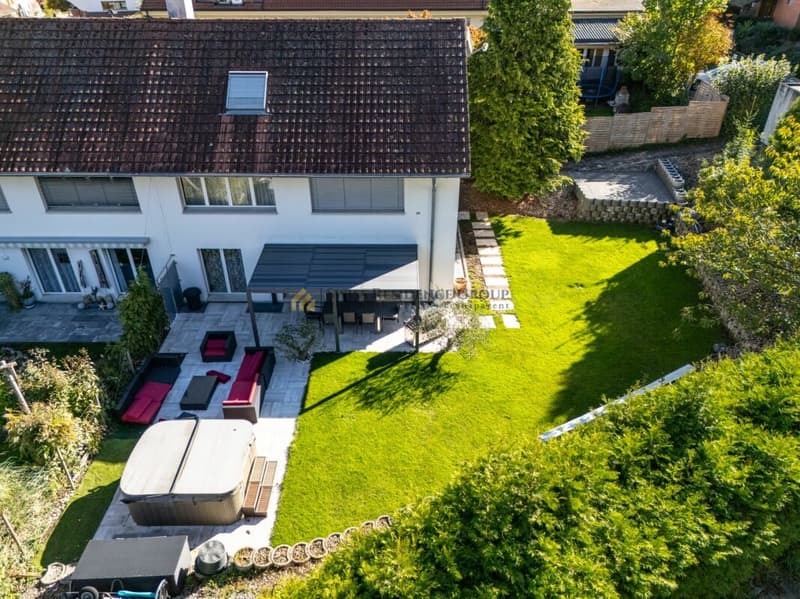Exklusives Wohnen mit Wohlfühlfaktor - inklusive luxuriösem Whirlpool (18)