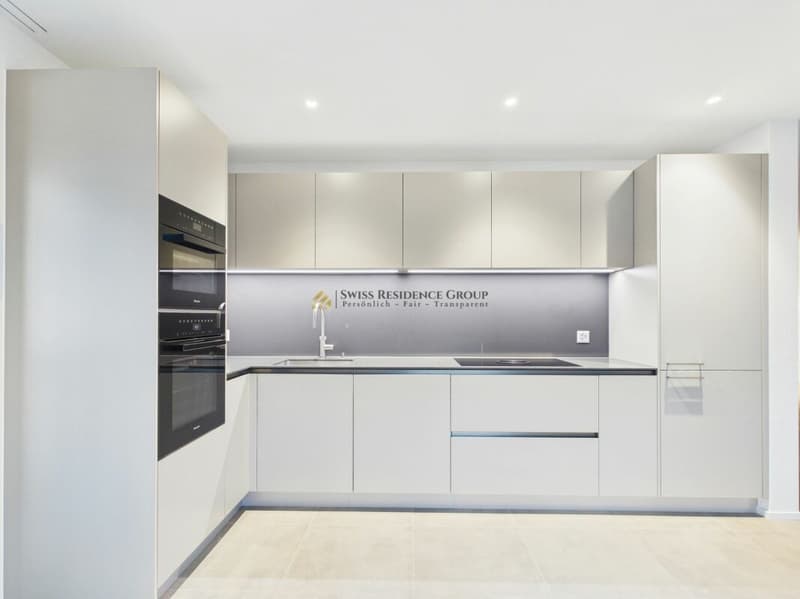 Appartement spacieux 5.5 pièces avec loggia & salle de bain en suite (5)