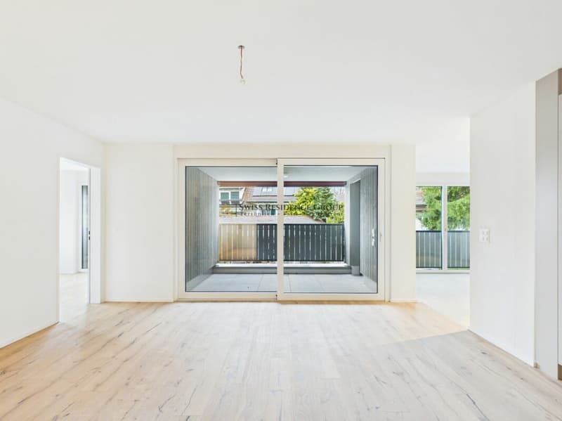 Appartement spacieux 5.5 pièces avec loggia & salle de bain en suite (1)