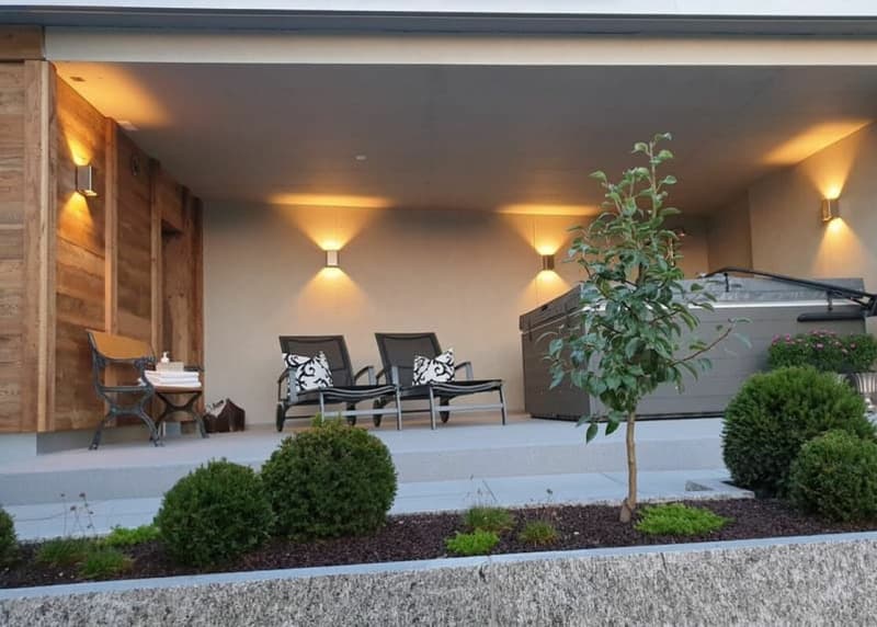 Maison à terrasses avec beaucoup d'intimité et vue sur la Reuss et les montagnes (13)