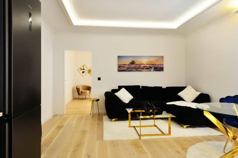 At the best location, furnished and including outdoor parking (limited until the end of August) (2)