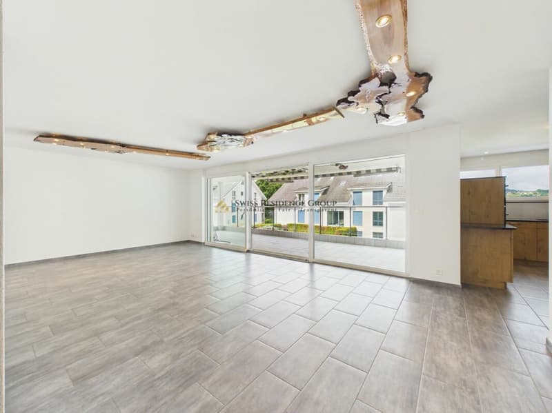 Luxury meets quality of life - Exclusive 5.5-room apartment with attractive tax rate (1)