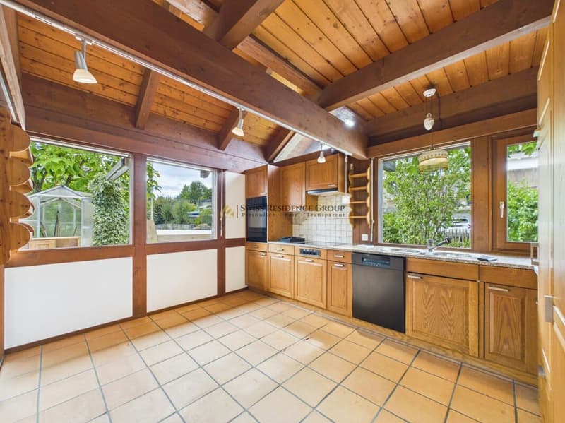 Charming Single-Family Home | Garden, Winter Garden, and Sauna (5)