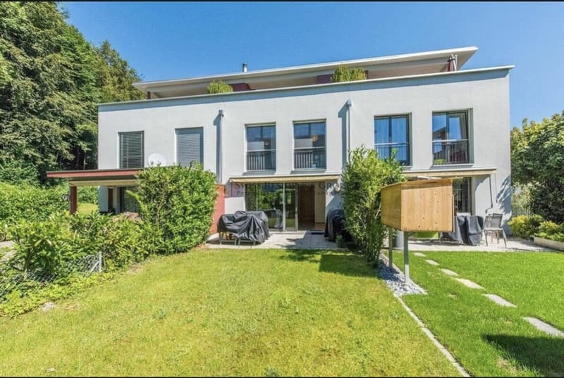 Exklusives Reiheneinfamilienhaus in Risch mit Zugersee-Blick (2)
