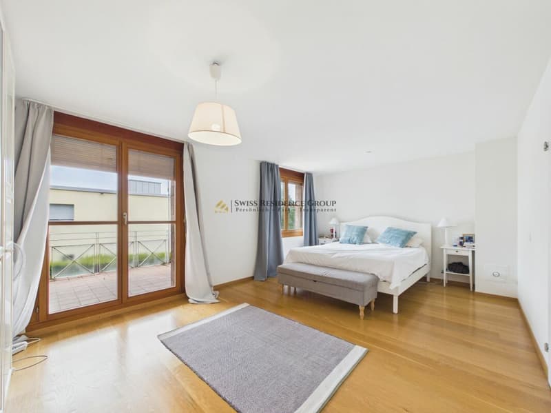 Comfortable living on four floors with a garden in a top location (8)