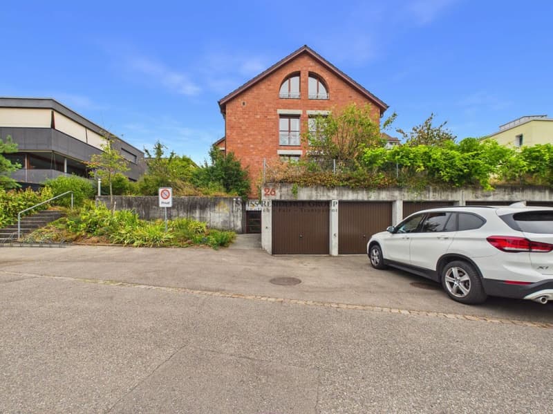 Comfortable living on four floors with a garden in a top location (2)