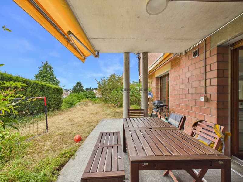 Comfortable living on four floors with a garden in a top location (3)