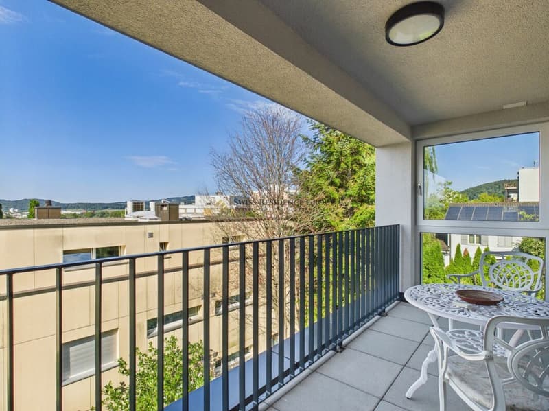 Habitation moderne avec service complet (10)