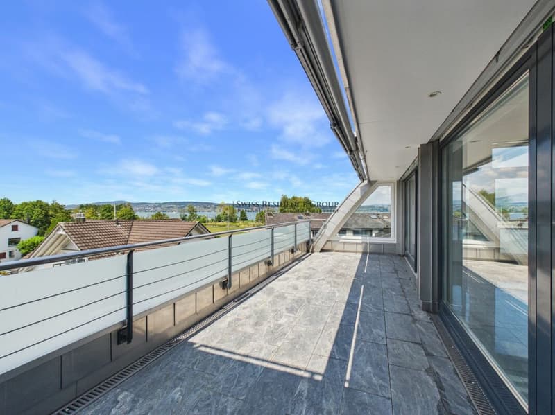 Exclusive with breathtaking lake view - private rooftop terrace - wellness oasis (7)