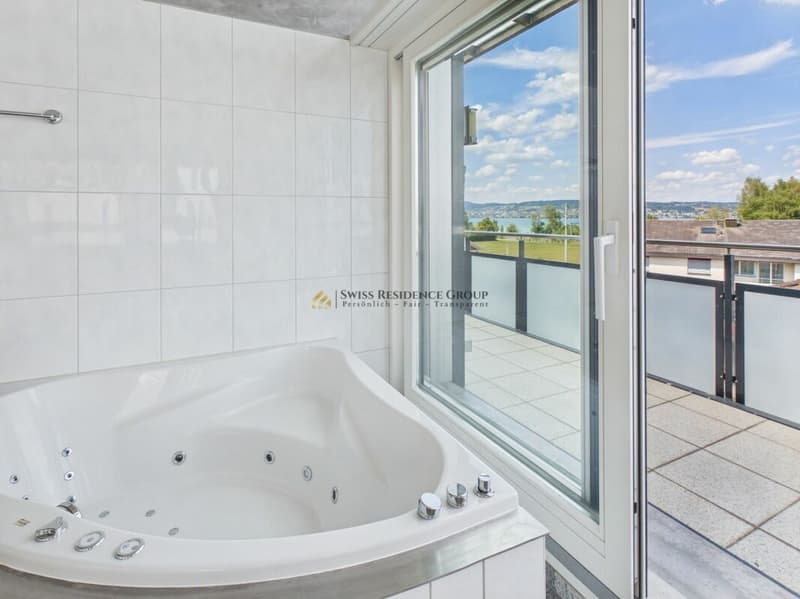 Exclusive with breathtaking lake view - private rooftop terrace - wellness oasis (9)
