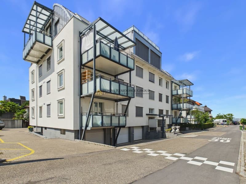 Exclusive with breathtaking lake view - private rooftop terrace - wellness oasis (14)