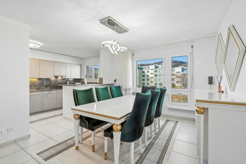Votre nouvelle maison : 170 m² de confort de vie avec jardin d'hiver et cheminée (3)