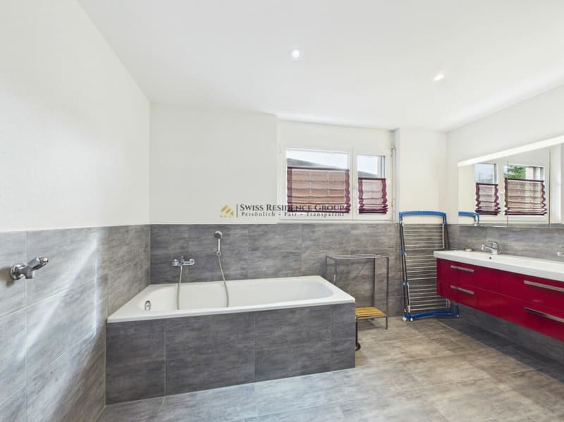 Luxury meets quality of life - Exclusive 5.5-room apartment with attractive tax rate (12)